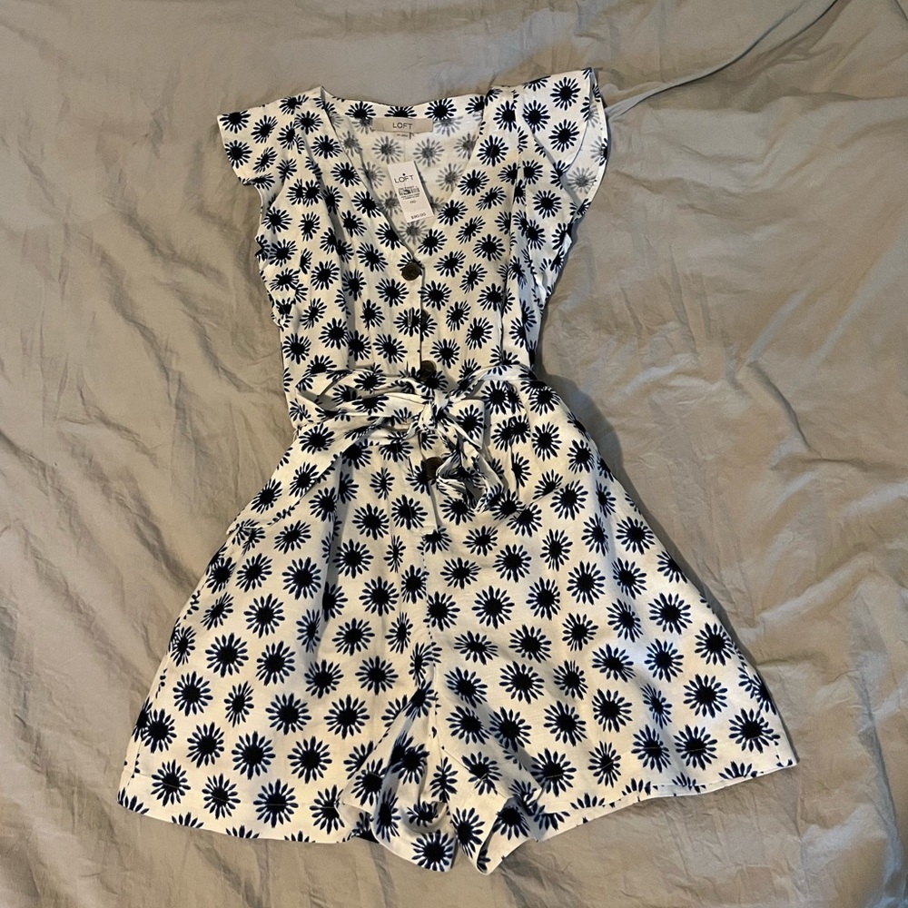 LOFT Starburst Boho Flutter Sleeve Romper
